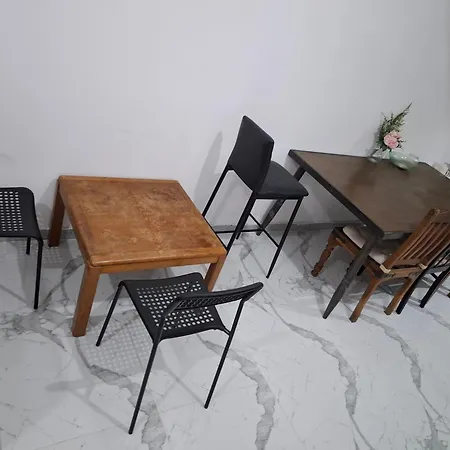 Huge Budget Room For Groups